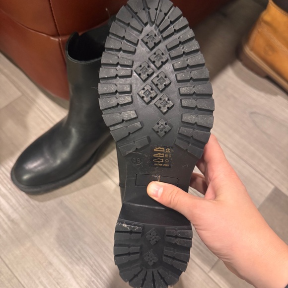 Leather Boots - Size 38 - Picture 2 of 2